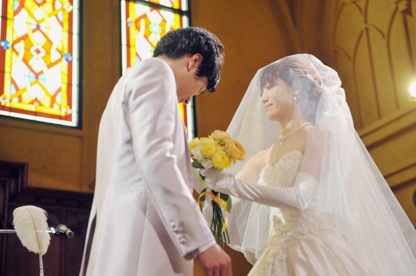 新潟県燕三条市　結婚式場　ウェディング　ダーズンローズ　花束　バラ　