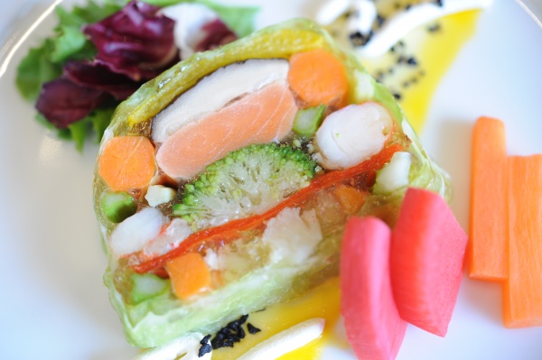 披露宴での高級料理★お皿の上で光る【黒いダイヤモンド】とは？