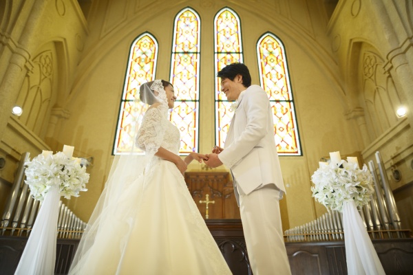 新潟県三条市　長岡市　見附市　結婚式場　チャペル　バージンロード　ウェディングドレス