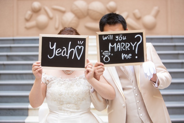 新潟県燕三条市　燕市長岡市　結婚式場　結婚式打合せ　新郎　演出　感動　サプライズ