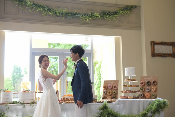 新潟県三条市　結婚式場　長岡市　新潟市　ウェディングケーキ　サプライズ　ケーキサーブ　演出　アイディア　披露パーティ