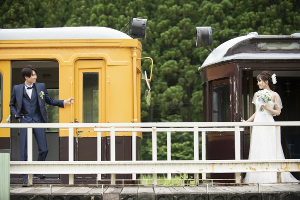 新潟県三条市　結婚式場　長岡市　新潟市　前撮り　フォトウェディング　出張　電車