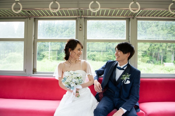 新潟県三条市　結婚式場　長岡市　新潟市　前撮り　フォトウェディング　出張　電車