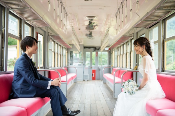 新潟県三条市　結婚式場　長岡市　新潟市　前撮り　フォトウェディング　出張　電車