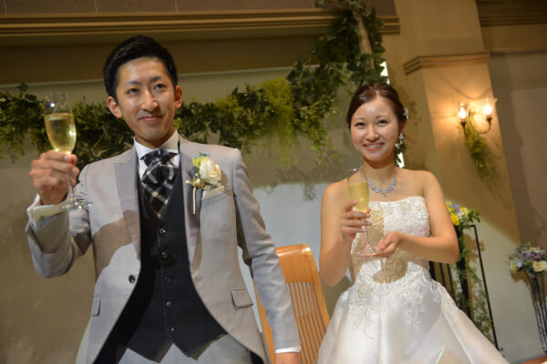 乾杯　新潟県三条市　長岡市　新潟市　結婚式場　披露宴　レポート　パーティレポート　ウェディングドレス　カラードレス　結婚式の流れ　進行　プログラム