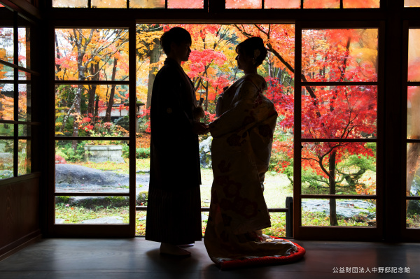 新潟県三条市　長岡市　新潟市　結婚式場　ウェディングフォト　前撮り 出張　紅葉　打掛　和装　秋