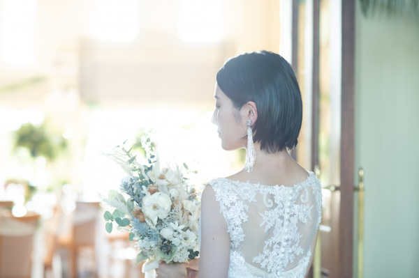 新潟県三条市　新潟市　長岡市　結婚式場　花嫁さま　　結婚式　　ドレス　ヘア小物　ヘアアレンジ　ショートヘア