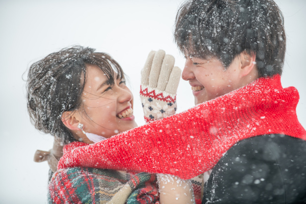 新潟県三条市　長岡市　新潟市　結婚式場　ウェディング　フォト　雪　冬　撮影　前撮り　