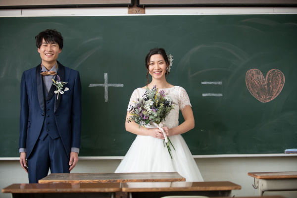 新潟県三条市　燕市　長岡　県央　新潟市　結婚式　新郎衣裳　タキシード