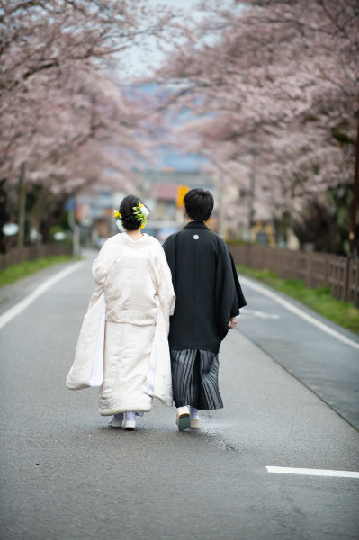 新潟県三条市　長岡市　新潟市　結婚式場　前撮りフォト　ロケーションフォト　桜　和装　ドレス　花嫁