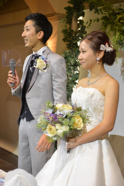 新潟県三条市　長岡市　新潟市　結婚式場　披露宴　レポート　パーティレポート　ウェディングドレス　カラードレス　結婚式の流れ　進行　プログラム