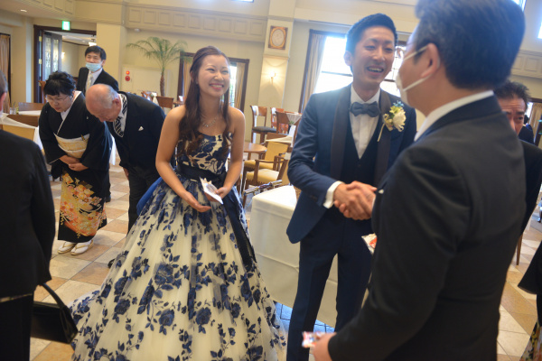 新潟県三条市　長岡市　新潟市　結婚式場　披露宴　レポート　パーティレポート　ウェディングドレス　カラードレス　結婚式の流れ　進行　プログラム