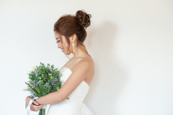 新潟県三条市　長岡市　新潟市　結婚式場 ピアザデッレグラツィエ 　インスタライブ　ウェディングフォト　前撮り　撮影　ポージング