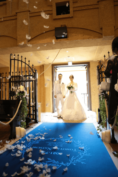新潟県三条市　長岡市　新潟市　結婚式場　前撮り　ウェディングドレス　チャペル式　青いバージンロード