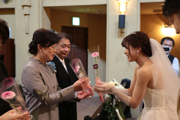 新潟県三条市　長岡市　新潟市　結婚式場　ウェディングドレス　卒花　挙式　ウェディングパーティー　ファーストミート