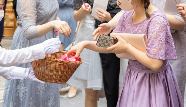 新潟県三条市　長岡市　新潟市　結婚式　ウェディングドレス　チャペル　バージンロード