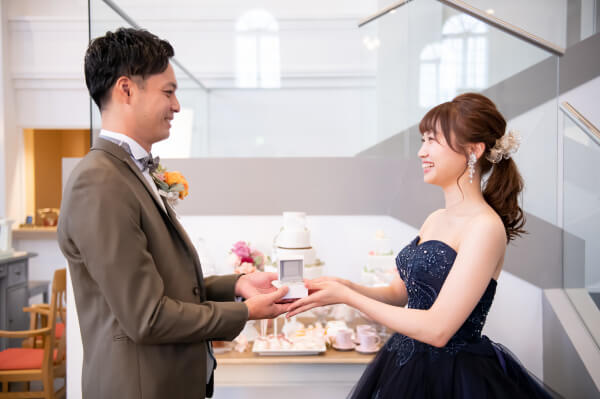 新潟県三条市　長岡市　新潟市　結婚式場　前撮り　フォト撮影　前撮影　ロケーション撮影　ウェディングドレス　チャペル　カラードレス