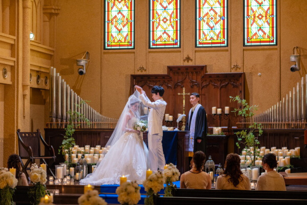 新潟県三条市　長岡市　見附市　新潟市　結婚式場　結婚指輪　薬指　チャペル　ウェディングドレス