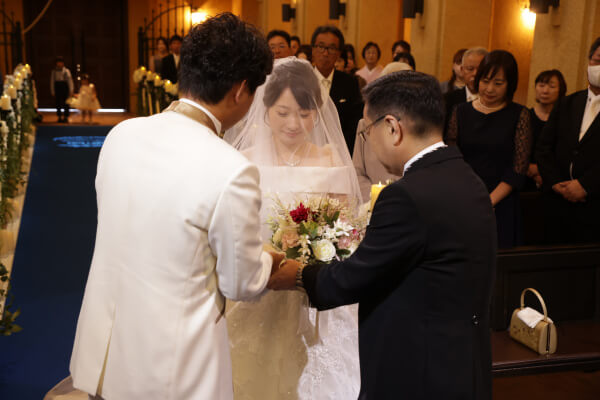 新潟県三条市　長岡市　　新潟市　結婚式場　ウェディングパーティー　ウェディングドレス　カラードレス　モルック