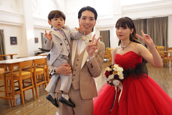 新潟県三条市　長岡市　新潟市　結婚式場　パパママキッズ婚　前撮り　フォト撮影　前撮影　ウェディングパーティー　 ウェディングドレス　チャペル挙式　カラードレス