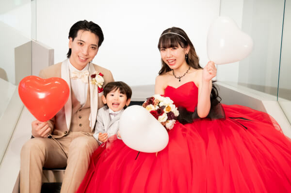 新潟県三条市　長岡市　新潟市　結婚式場　パパママキッズ婚　前撮り　フォト撮影　前撮影　ウェディングパーティー　 ウェディングドレス　チャペル挙式　カラードレス