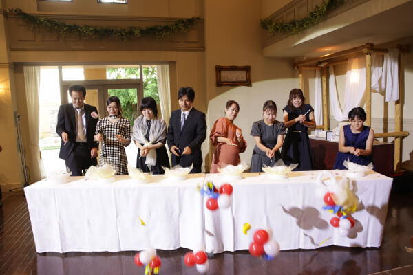 新潟県三条市　長岡市　新潟市　結婚式場　パパママキッズ婚　前撮り　フォト撮影　前撮影　ウェディングパーティー　 ウェディングドレス　チャペル挙式　カラードレス