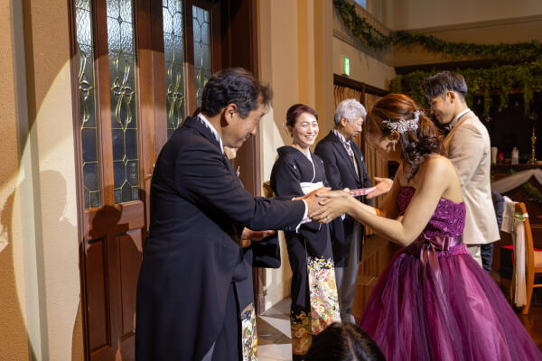 新潟県三条市　長岡市　新潟市　結婚式場　パパママキッズ婚　前撮り　フォト撮影　前撮影　ウェディングパーティー　 ウェディングドレス　チャペル挙式　カラードレス