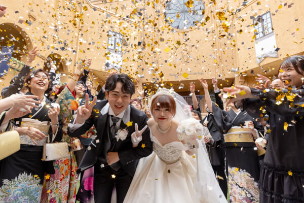 【パーティーレポート◆結婚式は小さい頃からの憧れ！】コンフェッティシャワーやリレーバイト♪おススメ演出！