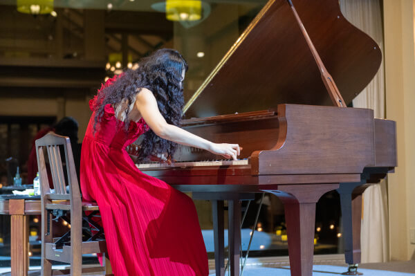 新潟県　結婚式　三条市　新潟市　見附市　JAZZ　ディナー　ピアノ奏者　世界的　masumi yamamoto 20周年　記念日　感謝祭
