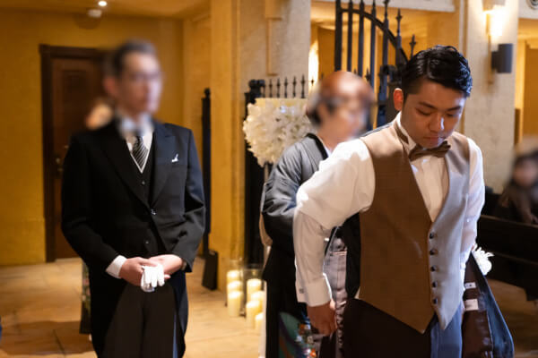新潟県三条市　長岡市　新潟市　結婚式場　　ウェディングドレス　チャペル内人前式 感動　家族　親子