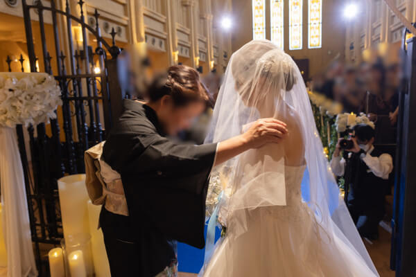 新潟県三条市　長岡市　新潟市　結婚式場　　ウェディングドレス　チャペル内人前式 感動　家族　親子