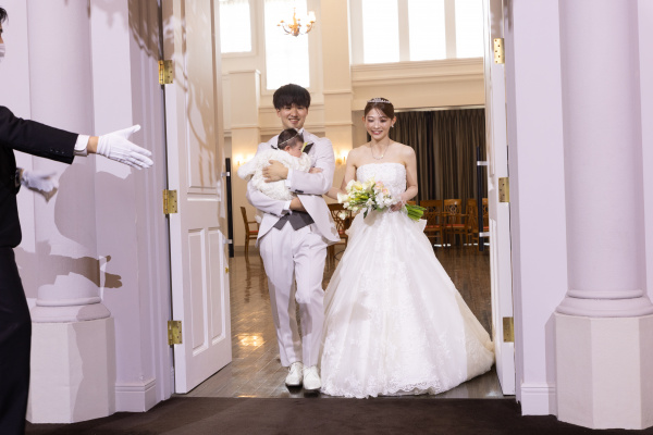 新潟県三条市　長岡市　新潟市　結婚式場　チャペル挙式　ウェディングドレス　　パパママキッズ婚   前撮り　ウェディングパーティー　カラードレス
