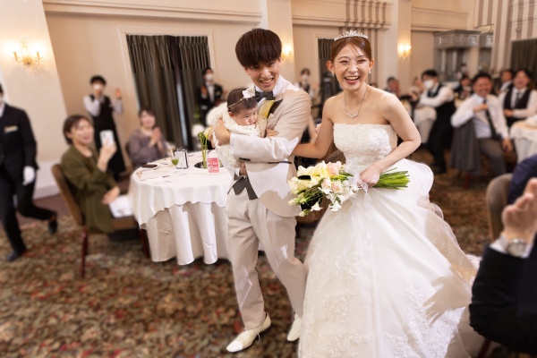 新潟県三条市　長岡市　新潟市　結婚式場　チャペル挙式　ウェディングドレス　　パパママキッズ婚   前撮り　ウェディングパーティー　カラードレス