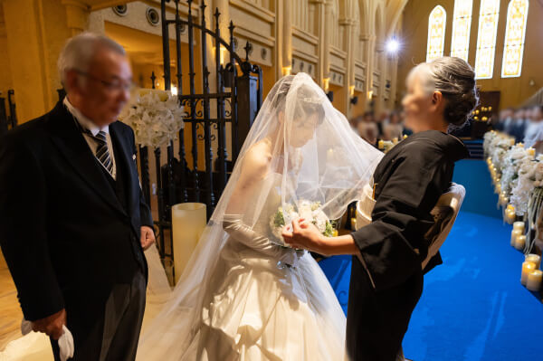 新潟県三条市　長岡市　新潟市　結婚式場　チャペル内人前式　ウェディングドレス　 前撮り　ジャケットセレモニー