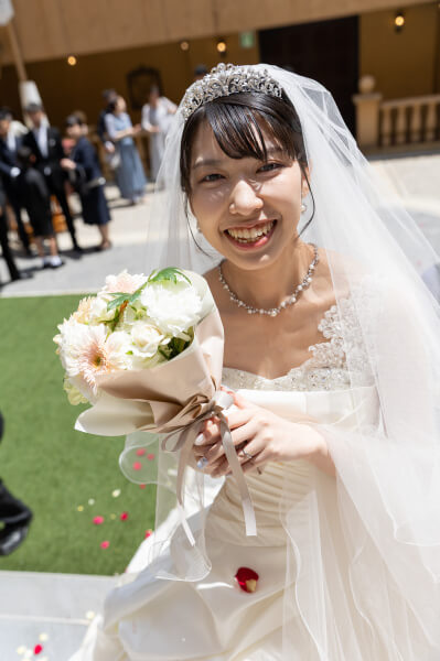 新潟県三条市　長岡市　新潟市　結婚式場　チャペル内人前式　ウェディングドレス　 前撮り　ジャケットセレモニー
