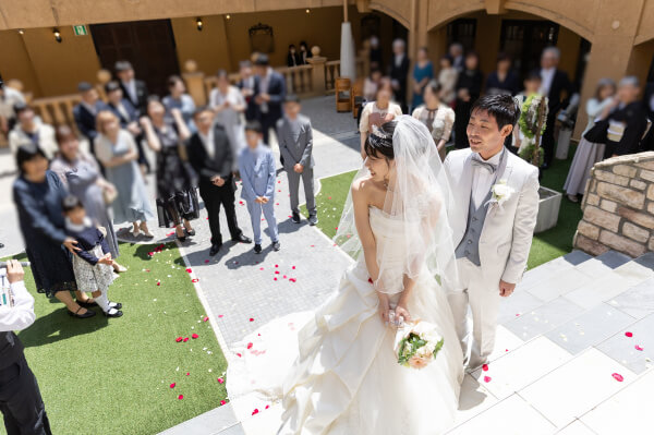新潟県三条市　長岡市　新潟市　結婚式場　チャペル内人前式　ウェディングドレス　 前撮り　ジャケットセレモニー