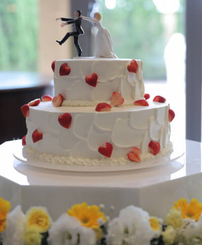 新潟県三条市　長岡市　新潟市　結婚式場　ウェディングパーティー　ウェディングドレス　 前撮り　カラードレス　ウェディングケーキ