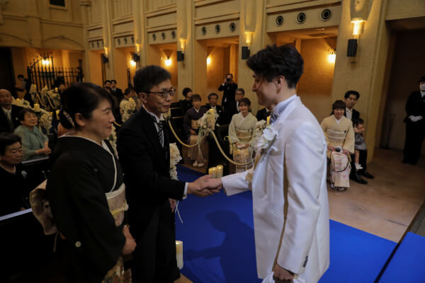 新潟県三条市　長岡市　新潟市　結婚式場　チャペル内人前式　ウェディングドレス