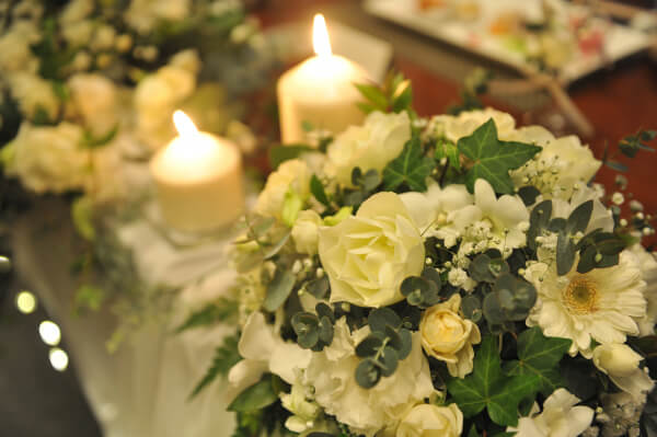 先輩花嫁のこだわりと言えば！【カラードレス×会場装飾】コーディネート紹介♪