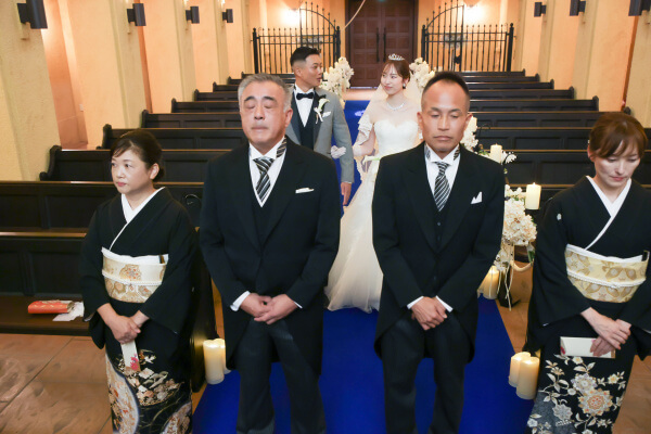 新潟県三条市　長岡市　新潟市　結婚式場　チャペル内人前式　ウェディングドレス　ファーストミート