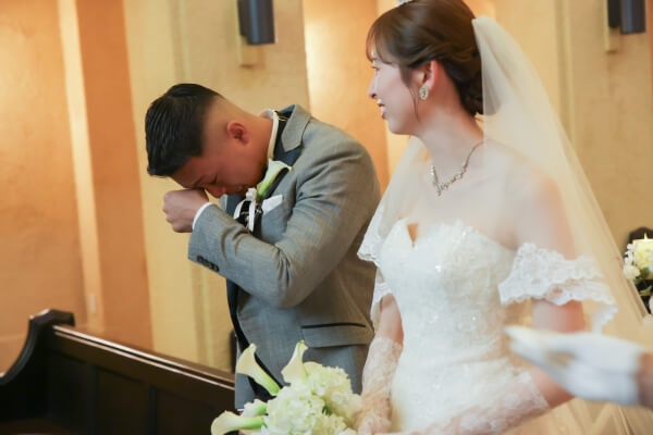 新潟県三条市　長岡市　新潟市　結婚式場　チャペル内人前式　ウェディングドレス　ファーストミート