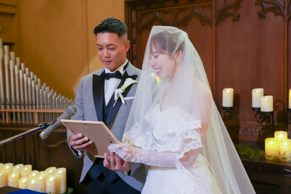 新潟県三条市　長岡市　新潟市　結婚式場　チャペル内人前式　ウェディングドレス　