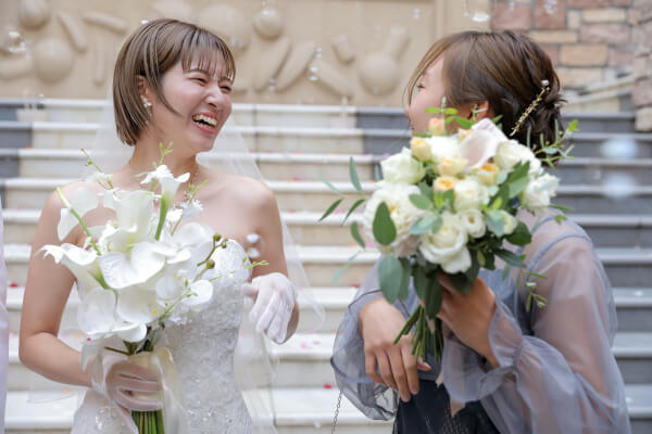 新潟県三条市　長岡市　新潟市　結婚式場　チャペル内人前式　ウェディングドレス