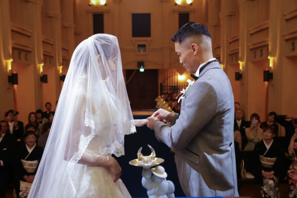 新潟県三条市　長岡市　新潟市　結婚式場　チャペル内人前式　ウェディングドレス　