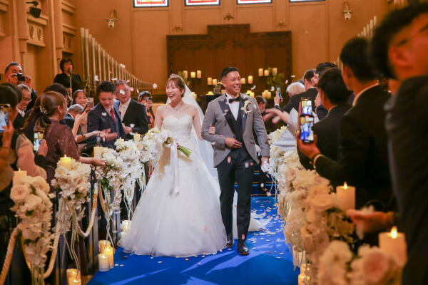 新潟県三条市　長岡市　新潟市　結婚式場　チャペル内人前式　ウェディングドレス　