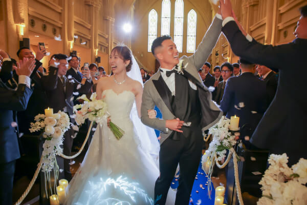 新潟県三条市　長岡市　新潟市　結婚式場　チャペル内人前式　ウェディングドレス　