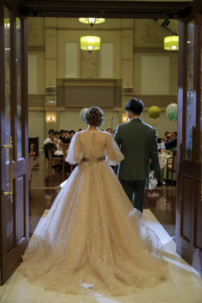 新潟県三条市　長岡市　新潟市　結婚式場　チャペル内人前式　ウェディングドレス