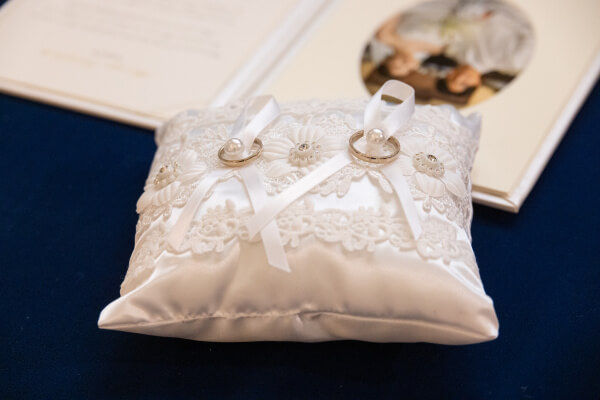 新潟県三条市　長岡市　新潟市　結婚式場　人前挙式　ウェディングドレス　