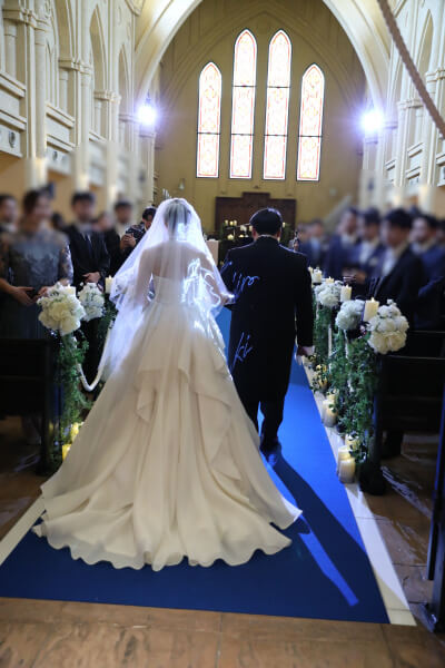 新潟県三条市　長岡市　新潟市　結婚式場　チャペル内人前式　ウェディングドレス　