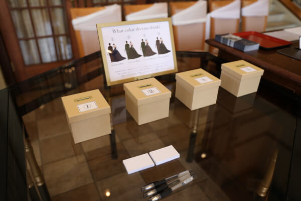 新潟県三条市　長岡市　新潟市　結婚式場　ウェディングドレス ウェディングパーティー　カラードレス　ドレス色当て